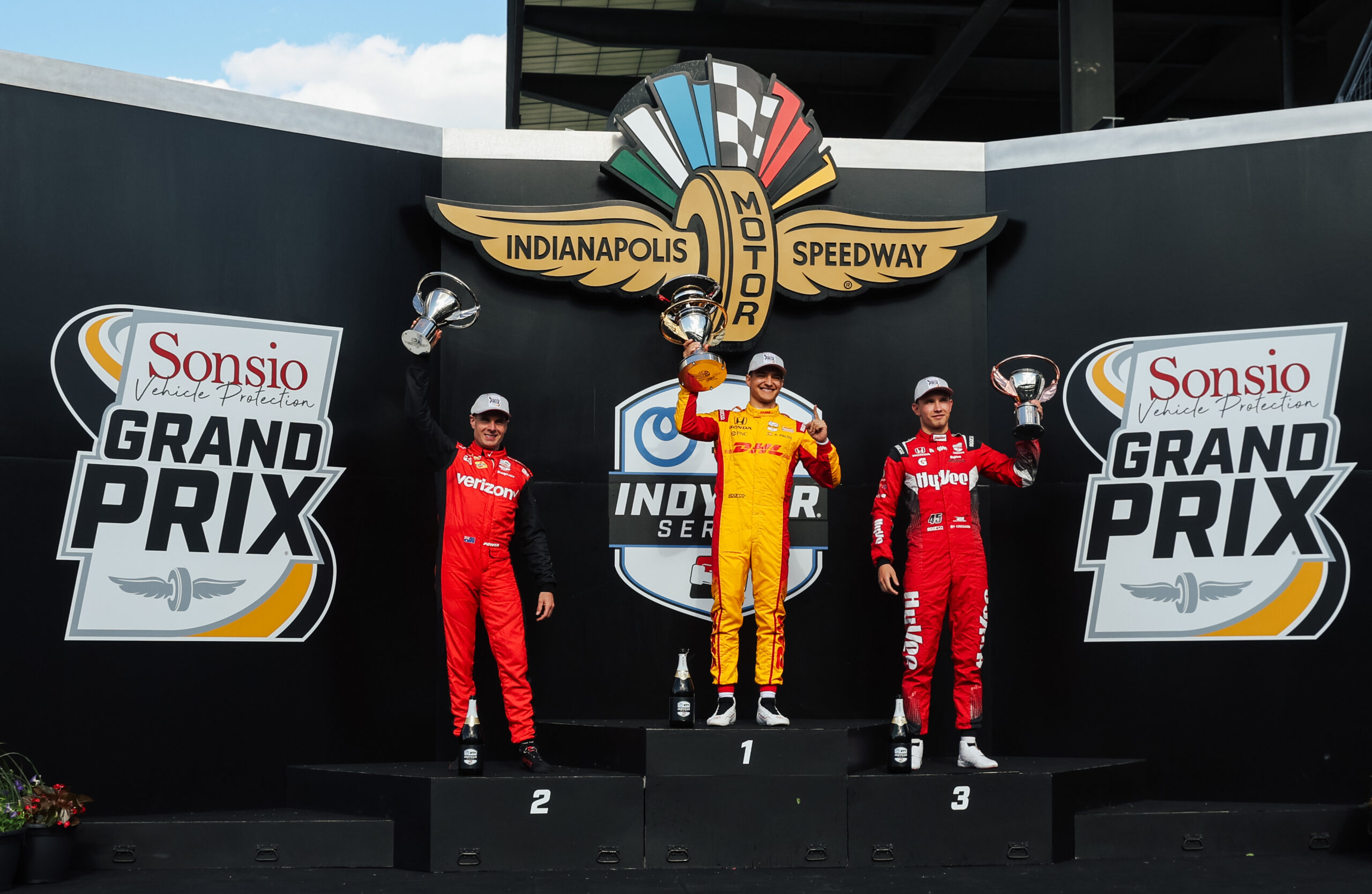 Lundgaard, Rahal and Fittipaldi Each Led the Sonsio GP With